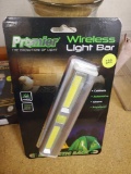 PROMIER WIRELESS LIGHT BAR, MAGNETIC BACK, PLEASE SEE THE PICTURES FOR MORE INFORMATION.