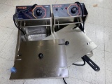 VIVOHOME 5000W 20.7 Qt Electric Deep Fryer with 2 x 6.35 QT Removable Baskets and Temperature