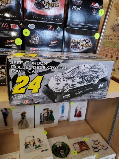 JEFF GORDON NO.24 COLLECTIBLE CRYSTAL RACE CAR, 1:24 SCALE, IN THE ORIGINAL BOX.