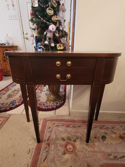 (DR) MERSMAN SINGLE DRAWER MAHOGANY CONSOLE TABLE. DOUBLE BRASS PULLS (MISSING PART OF ONE HANDLE)