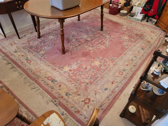 (DR) ROYAL PALACE HAND MADE WOOL PILE "FLORAL LACE" RUG IN MAUVE & IVORY. IT MEASURES APPROX. 8' X