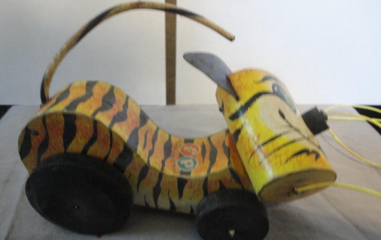 FISHER-PRICE WOODEN PULL KITTY ALL ITEMS ARE SOLD AS IS, WHERE IS, WITH NO GUARANTEE OR WARRANTY. NO