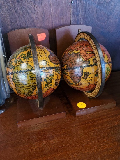 SET OF 2 MADE IN ITALY GLOBE BOOK HOLDERS, 6"L 3 3/4"W 6 1/2"H.