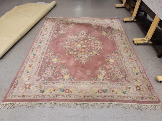 (R1) ROYAL PALACE FLORAL LACE HAND MADE AREA RUG IN MAUVE & IVORY COLORS. MODEL #250054. 100% WOOL