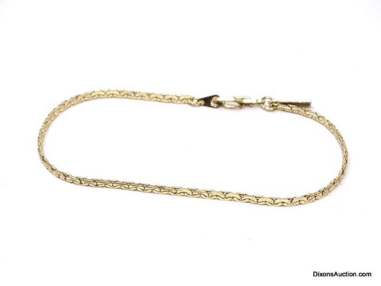 18K YELLOW GOLD PLATE BRACELET WITH A TAG MARKED "18K GP". IT MEASURES APPROX. 7-3/4" LONG & WEIGHS