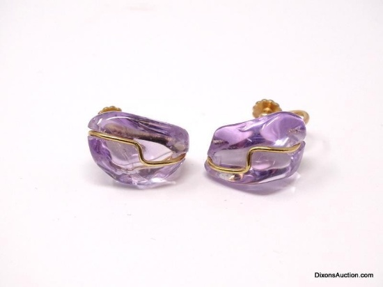 PAIR OF 1/20TH 12K YELLOW GOLD & PURPLE/CLEAR STONE SCREW BACK EARRINGS. THEY MEASURE APPROX. 1" X