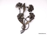 VINTAGE .925 STERLING SILVER FLOWER BROOCH. VERY NICE DETAILING. MARKED ON THE BACK 