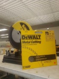 DEWALT DW872 MULTI CUTTER, COMES WITH 2 DEWALT METAL CUTTING BLADES.