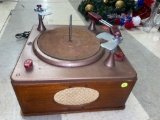 EARLY STYLE ELECTRIC UNBRANDED WOODEN RECORD PLAYER, WITH FAUX CHERRY MARBLE ON TOP MEASURES