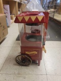 FORME D' EPAGUE SMALL TABLE TOP POPCORN MACHINE. MODEL #GPM-820X. BOX IS DAMAGED.