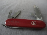 VICTORINOX SWISS MADE POCKET KNIFE ALL ITEMS ARE SOLD AS IS, WHERE IS, WITH NO GUARANTEE OR