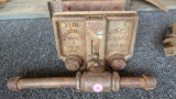 EARLY STYLE THE COLUMBIAN VISE AND MFG CO. COLUMBIAN CD WOOD VISE MEASURES APPROXIMATELY 7 IN X 19