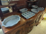 9 PC. TEMP-TATIONS WOODLAND PATTERN OVEN COOKWARE/DISHES TO INCLUDE A 3 QT. CURVED EDGE DISH, MUFFIN