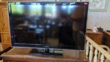 SAMSUNG 46 INCH FLAT SCREEN TELEVISION WITH BASE, TELEVISION NEEDS UNIVERSAL REMOTE AND POWER CORD.