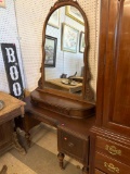 1880?s STLYE VANITY/DRESSING TABLE; IS MISSING A WHEEL ON BOTTOM; MEASURES 46 x 18.5 x 26.5 in