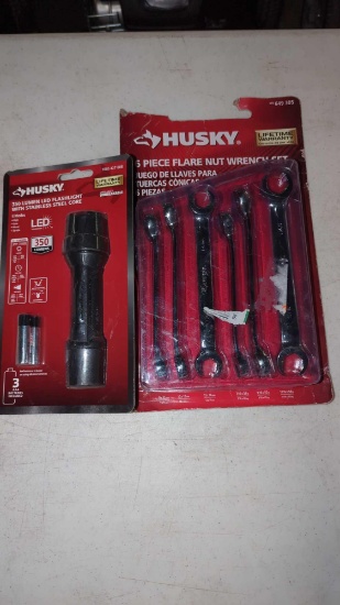 LOT OF TWO HUSKY TO INCLUDE A HUSKY 6-PIECE FLARE NUT WRENCH SET STILL IN THE ORIGINAL PACKAGE, AND