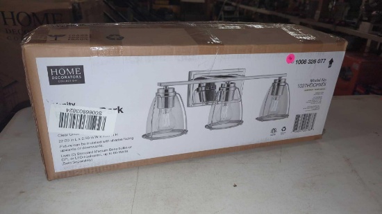 HOME DECORATORS COLLECTION VANITY LIGHT, SILVER METAL AND GLEAR GLASS, IN THE ORIGINAL BOX, RESEALED