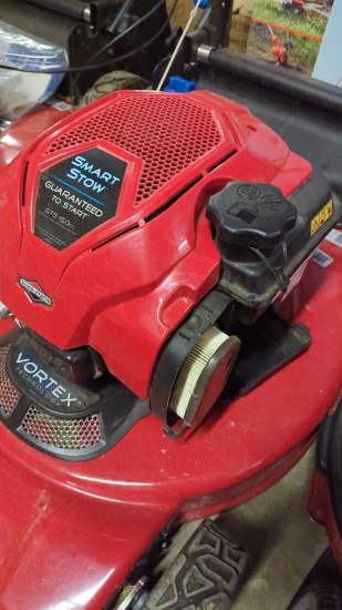 TORO BRIGGS AND STRATTON SMART STOW GUARANTEED TO START 150CC SELF PROPELLED GAS WALK BEHIND LAWN