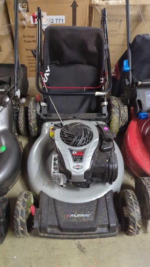 MURRAY LAWN MOWER, POWERED BY BRIGGS AND STRATTON E550 MOTOR.IN GOOD USED CONDITION L, MISSING THE