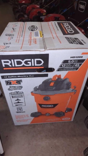RIDGID 12 GALLON WET / DRY VAC NEW ON THE BOX RETAIL PRICE VALUE $130.00