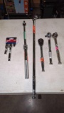 LOT OF ASSORTED RACHETS TO INCLUDE A HUSKY 24202 MODEL, HUSKY 24800 MODEL, GEARHEAD 33631 MODEL,