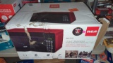 RCA RMW1132 RED 1.1 CUBIC FT MICROWAVE, IN THE ORIGINAL BOX, RESEALED, APPEARS TO BE STILL WRAPPED
