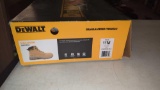 DEWALT HALOGEN WHEAT DXWP84354 S8ZE 11W STEEL SAFETY SHOES. MENS.