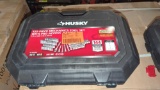 HUSKY 125 PIECE MECHANIC TOOL SET WITH PRO ACCESS RATCHETS QUARTER INCH AND 3/8 INCH DRIVE SAE AND