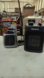LOT OF 2 HEATERS TO INCLUDE A PELONIS CERAMIC DESK HEATER 3 HEAT 1 FAN TIP OVER AND OVER HEAT