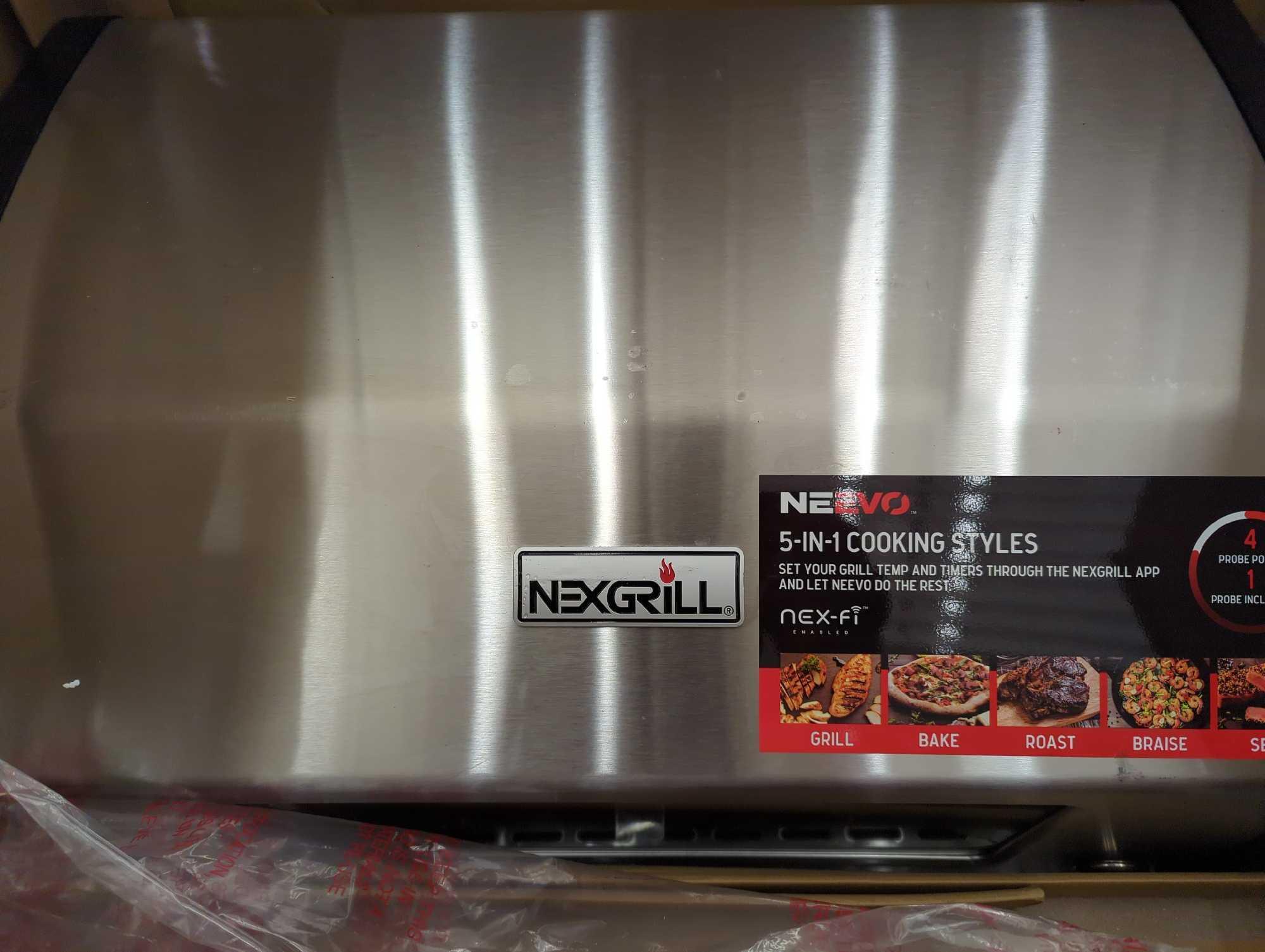 Nexgrill Neevo 720 Propane Gas Digital Smart Grill in Black with