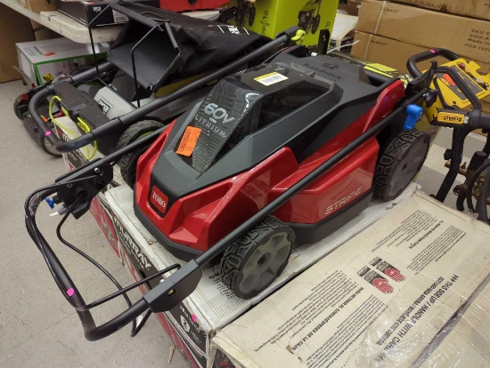 Toro 60V MAX* 21 in. Stripe Self-Propelled Mower. Comes out of the box, does not have a battery or a