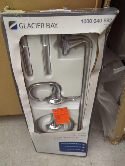 GLACIER BAY CONSTRUCTOR 3 PIECE BATH HARDWARE SET WITH EXPANDABLE TOWEL BAR, TOWEL RING, AND TOILET