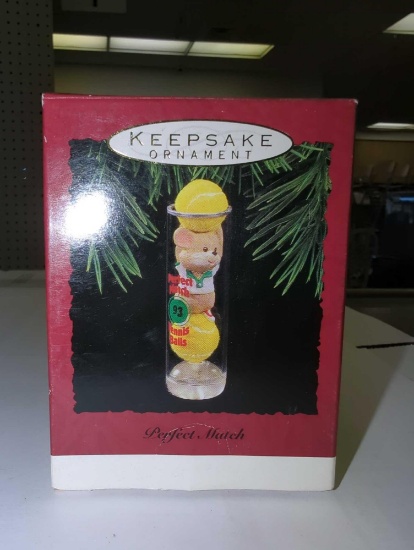 HALLMARK KEEPSAKE ORNAMENT OF PERFECT MATCH, APPEARS TO BE NEW IN THE ORIGINAL BOX.