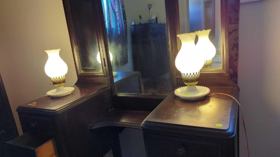 (BR1)PAIR OF MILK GLASS ELECTRIC CONVERTED LAMPS, WITH 2 NON MATCHING SHADES, BOTH ARE APPROX 11"H