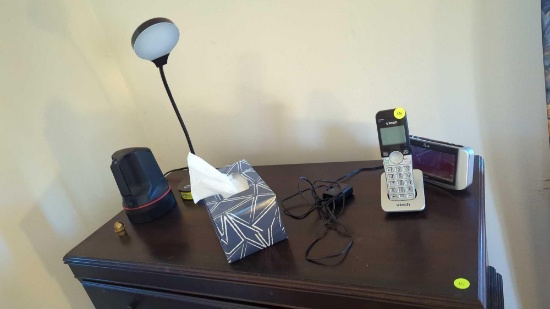 LOT OF MISCELLANEOUS ITEMS TO INCLUDE, USB TOUCH LIGHT, VTECH PHONE. TISSUES, FLASHLIGHT. EQUITY