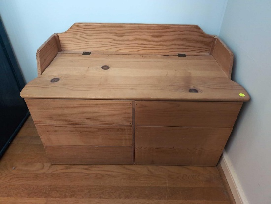 (BR2) PINE CONSTRUCTED LIFT TOP CHILDS TOY BOX BENCH WITH GALLERY BACK. IT MEASURES APPROX. 32"W X