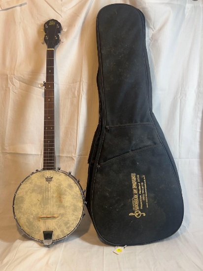 Rogue Fine Instruments Banjo with Carrying Case.