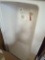 DELTA CLASSIC 500 60-IN X 32-IN SOAKING BATTLE WITH RIGHT DRAIN IN HIGH GLOSS WHITE APPEARS TO BE