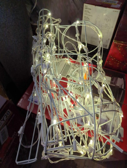 HOME ACCENTS HOLIDAY 30 INCH WHITE WIRE WARM WHITE LED DOE, APPEARS TO BE USED IN OPEN BOX, RETAIL