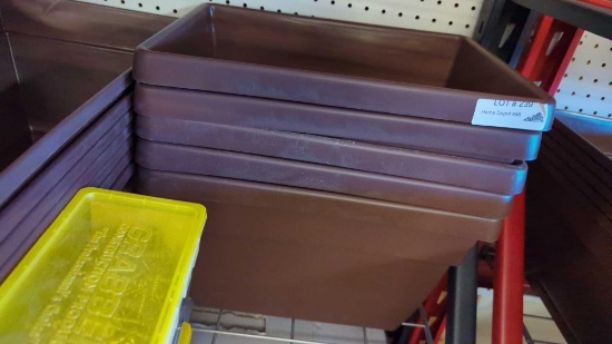 SET OF 5 Southern Patio Newbury Large 16 in. Cocoa Resin Deck Rail Planter, MSRP 14.97 PER UNIT