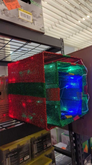 HOME ACCENTS HOLIDAY THREE-PIECE YULETIDE LANE LED GIFT BOXES, TESTED WORKING. OPEN BOX, MSRP 22.99
