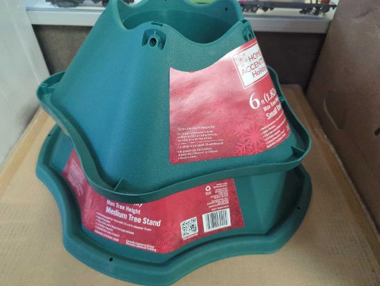 Lot of 2 Home Accents Holiday Items Including Small Tree Stand (6 Foot Max Tree Height) and Medium