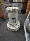 DuraHeat Portable Convection Kerosene Heater Provides 23,800 Btu's of Warmth?, Appears to be Used