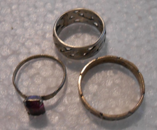 LOT OF 3 925 SILVER RINGS ALL ITEMS ARE SOLD AS IS, WHERE IS, WITH NO GUARANTEE OR WARRANTY. NO
