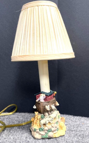 Vintage Noah's Ark Lamp FREE STS