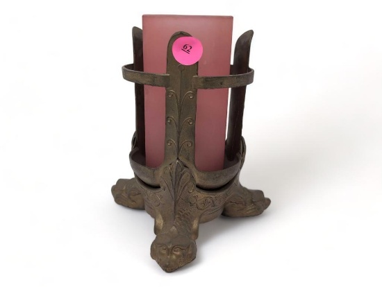 (FOYER) VINTAGE GROSS CANDLE COMPANY GOTHIC BRASS SERPENT FOOTED CANDLE HOLDER WITH PINK FROSTED
