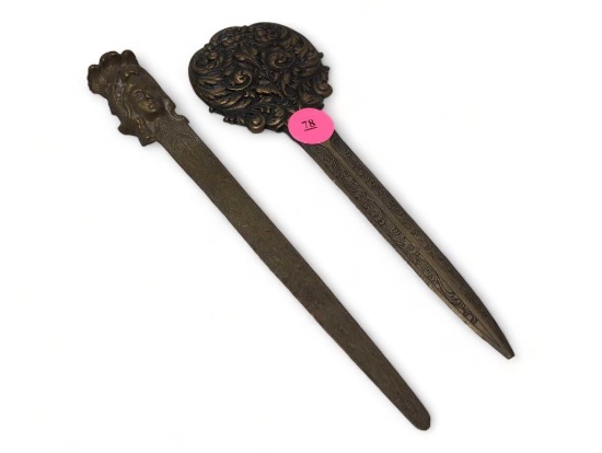 (FOYER) LOT OF (2) VINTAGE BRASS LETTER OPENERS. ONE IS SHAPED LIKE A KEY WITH ORNATE FLORAL AND