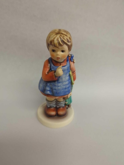 Hummel Figurine by Goebel, #486, "I Wonder", 5" H, Retail Price $70, Appears to be in Good