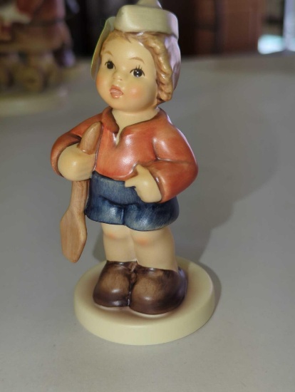 M.I. Hummmel Club First Mate Figurine 2148/B Membership Year 2002/2003, Measure Approximately 3.5