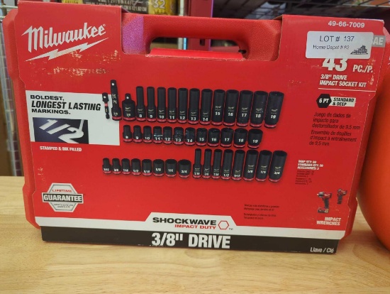 Milwaukee SHOCKWAVE 3/8 in. Drive SAE and Metric 6 Point Impact Socket Set (43-Piece), Appears to be